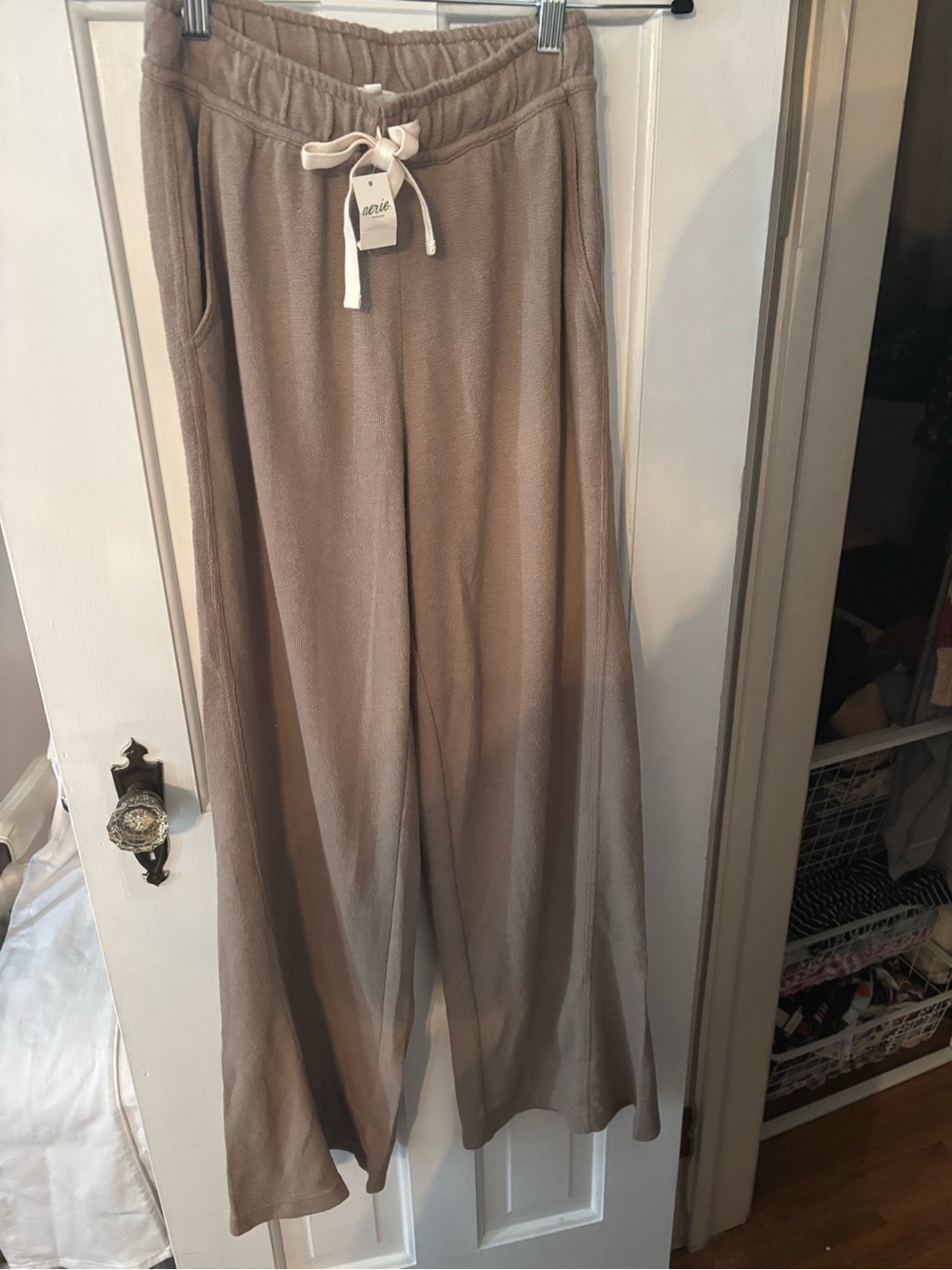 aerie soft life trouser Cozy Lounge Pants in Taupe Brown XS short NWT
